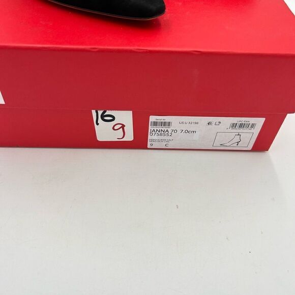 Women’s Salvatore Ferragamo, Janna suede ankle boots size 9 made in  Italy - Picture 4 of 11